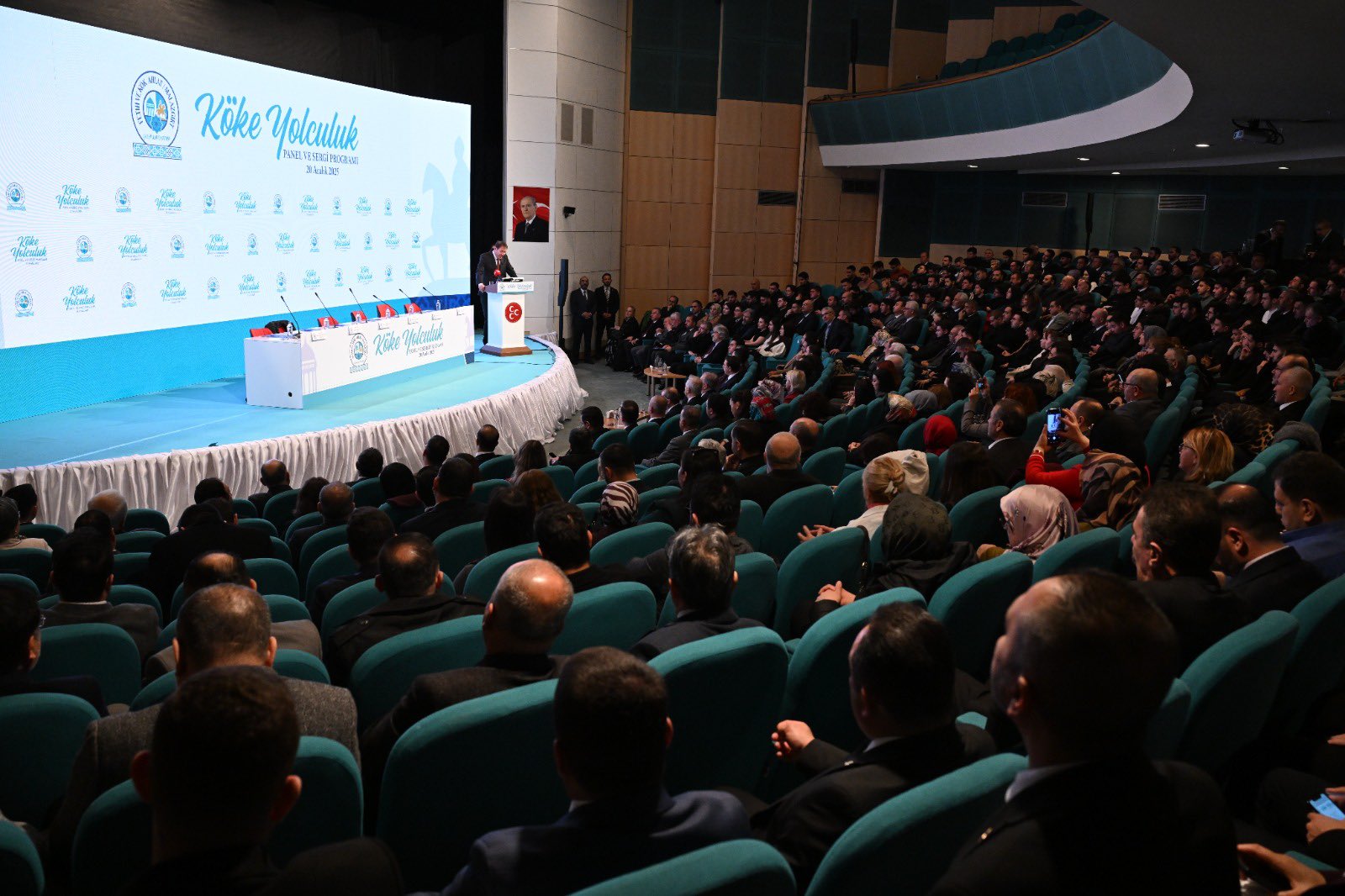 Köke Yolculuk Panel ve Sergi Programı Gerçekleştirildi